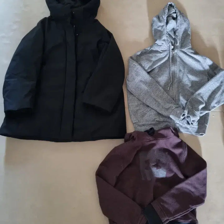[BUNJANG] Bundle Set: Uniqlo Padded Jacket, H&amp;M Hoodie, Under Armour Sweatshirt, Egoist Dress, At Corner Dress / (총 6벌 합) 유니클로 패딩, H&amp;M,에고이스트 원피스 외: 합 8천