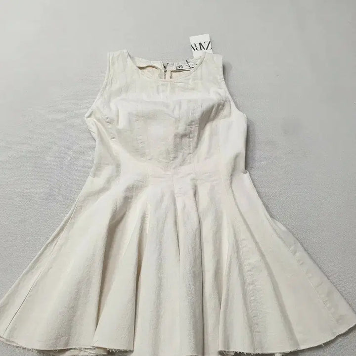 [BUNJANG] Zara Ivory Denim Flare Mini Dress Women&