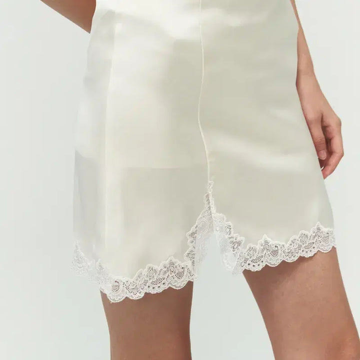 [BUNJANG] Lea Silky Lace Slit Skirt / 르에 실키 레이스 슬릿 스커트 lea SILKY LACE SLIT SK