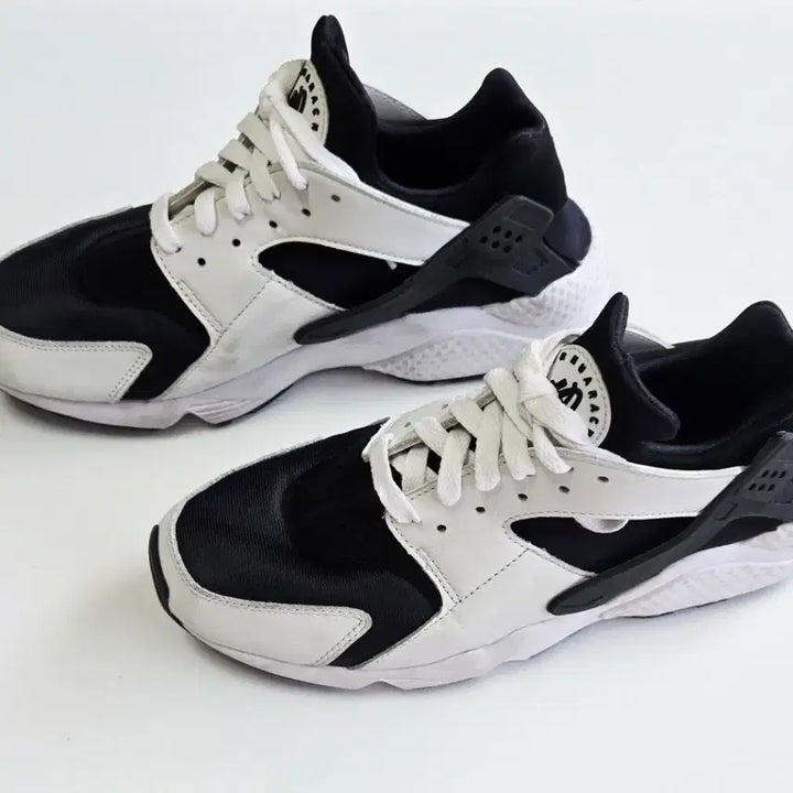 [BUNJANG] Nike Air Huarache Black/White 275 / 나이키 에어 허라취 블랙/화이트 275