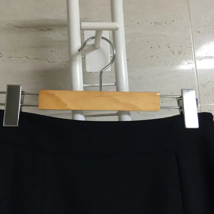 [BUNJANG] It MICHAA Slit Long Skirt Black / 잇미샤 슬릿 롱 스커트 25
