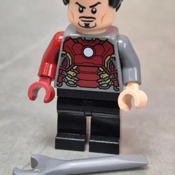[BUNJANG] Lego Iron Man Tony Stark Minifigure sh0850 / 레고 아이언맨 토니스타크 sh0850