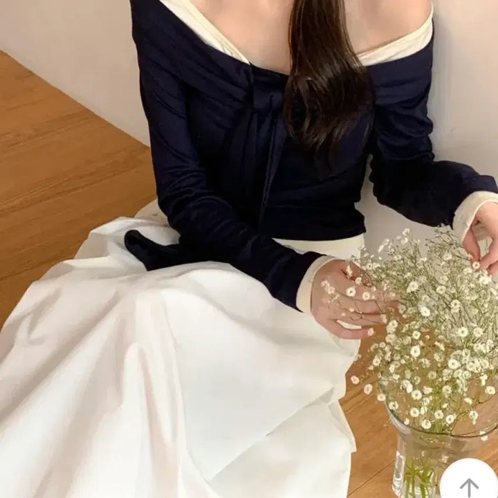 [BUNJANG] (새상품)리본오프숄더 타이오프숄더 배색리본니트 / (새상품)리본오프숄더 타이오프숄더 배색리본니트