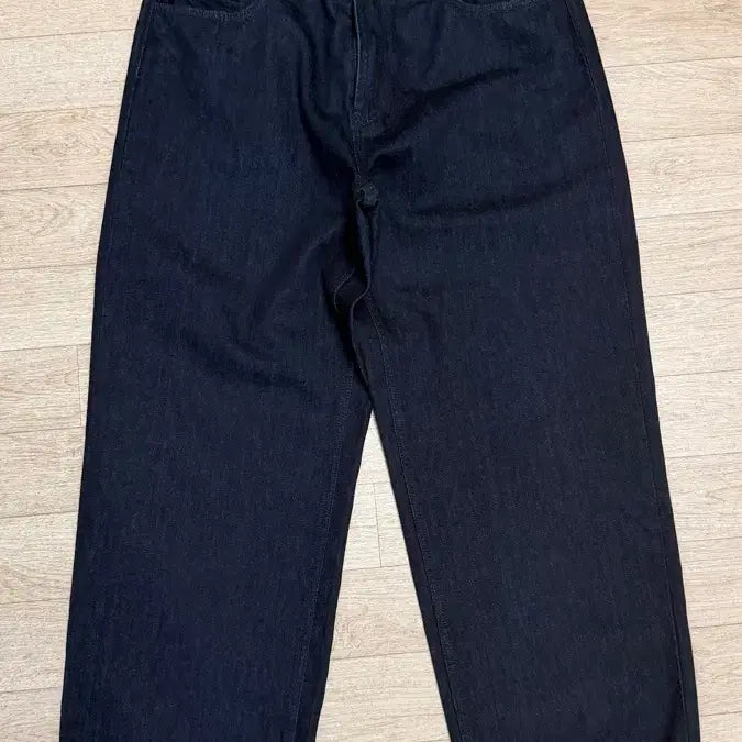 [BUNJANG] Uniqlo Wide Straight Jeans / 유니클로 와이드 스트레이트진 35