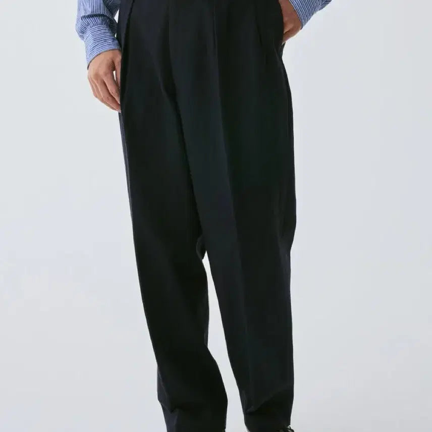 [BUNJANG] Kaptain Sunshine Two Pleats Tapered Trousers Navy 32 / 캡틴선샤인 투플리츠 테이퍼드 트라우저