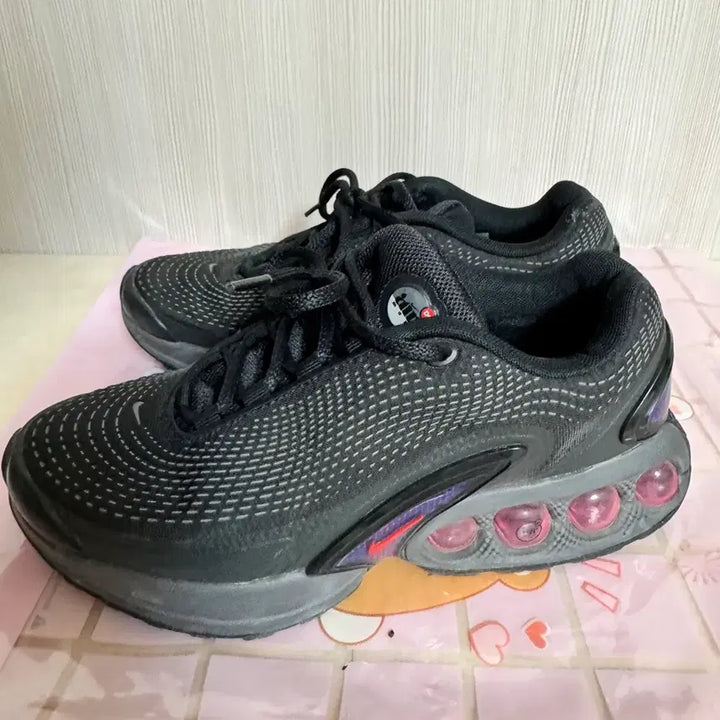 [BUNJANG] Nike Air Max DN Black Sneakers / A급)여성 나이키 에어맥스 DN 블랙 운동화 US 7.5 245