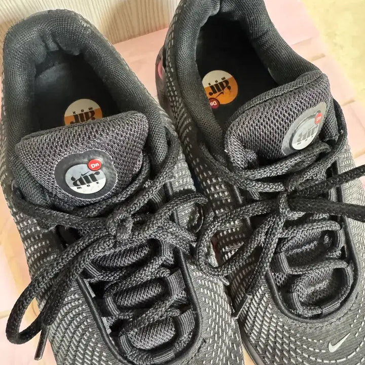 [BUNJANG] Nike Air Max DN Black Sneakers / A급)여성 나이키 에어맥스 DN 블랙 운동화 US 7.5 245