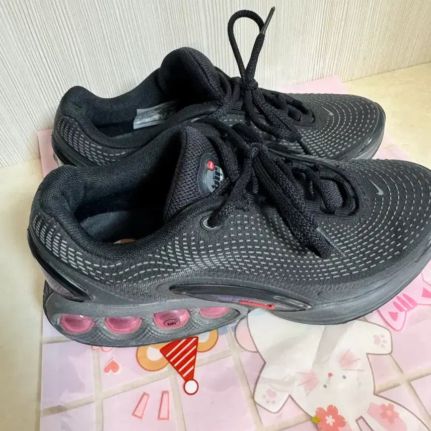 [BUNJANG] Nike Air Max DN Black Sneakers / A급)여성 나이키 에어맥스 DN 블랙 운동화 US 7.5 245