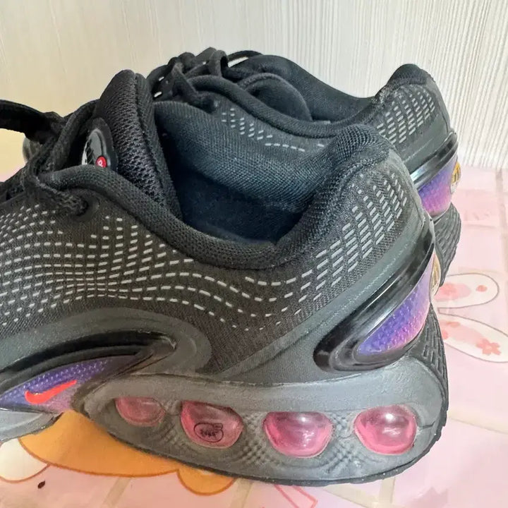 [BUNJANG] Nike Air Max DN Black Sneakers / A급)여성 나이키 에어맥스 DN 블랙 운동화 US 7.5 245