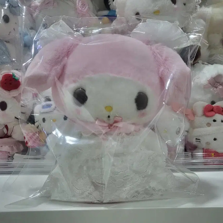 [BUNJANG] Sanrio Lady My Melody White Mascot / 산리오 레이디 마이멜로디 화이트 마스코트