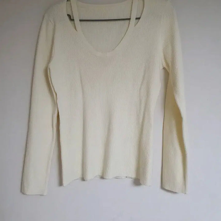 [BUNJANG] Ivory Ribbed Knit Top with Neck Tie / 예쁜 니트티