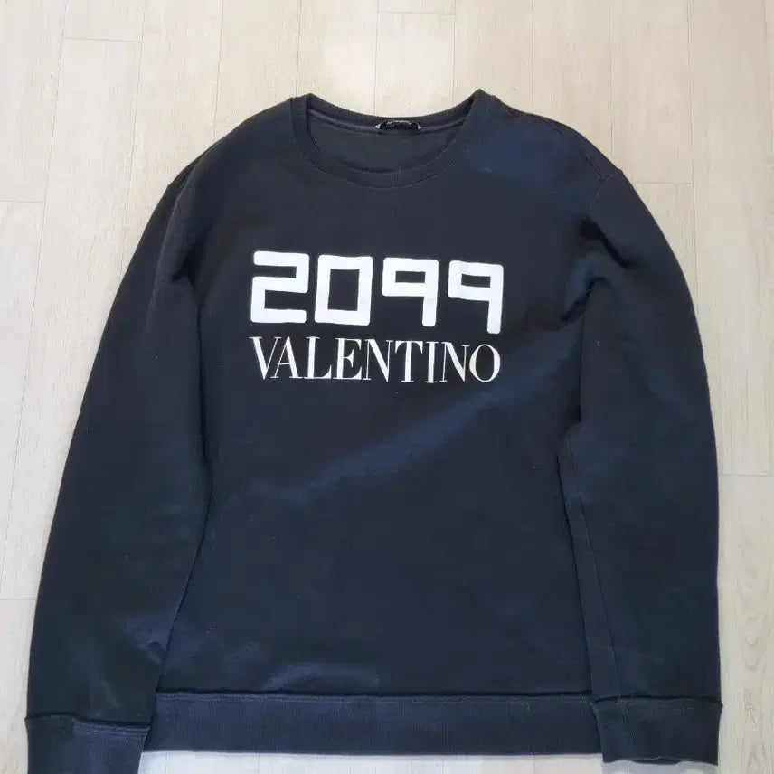 [BUNJANG] Valentino 2099 Black Sweatshirt L / 발렌티노 2099 블랙 맨투맨 팝니다