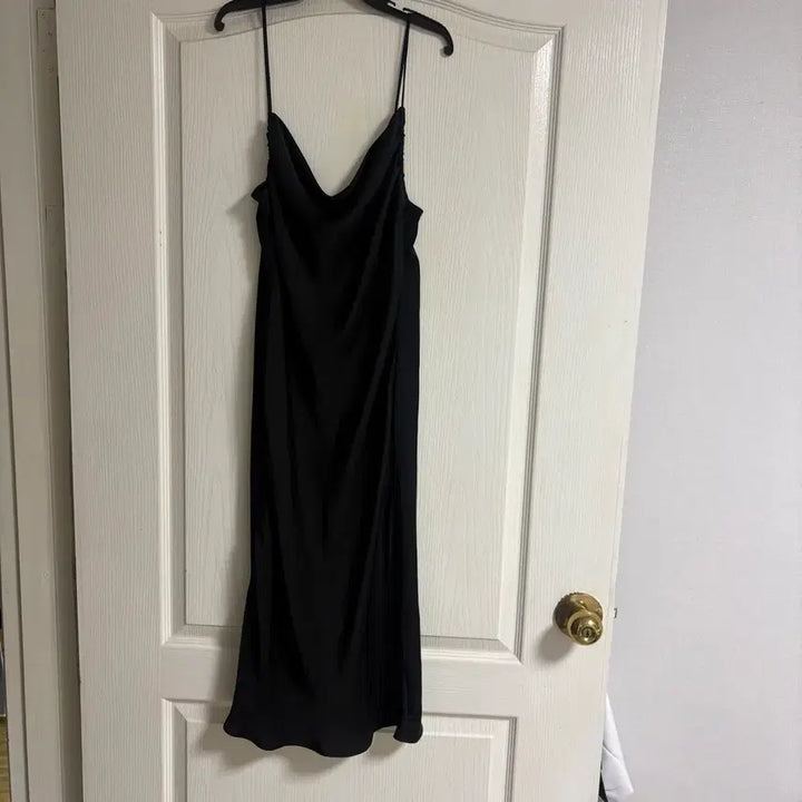 [BUNJANG] Zara Black Satin Slip Dress - Size S / Zara 자라 블랙 슬립 새틴 원피스 S