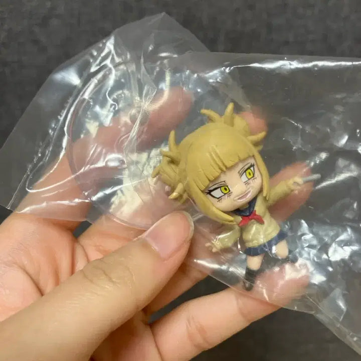 [BUNJANG] My Hero Academia Himiko Toga Figure / 나의 히어로 아카데미 토가 히미코 피규어 가챠