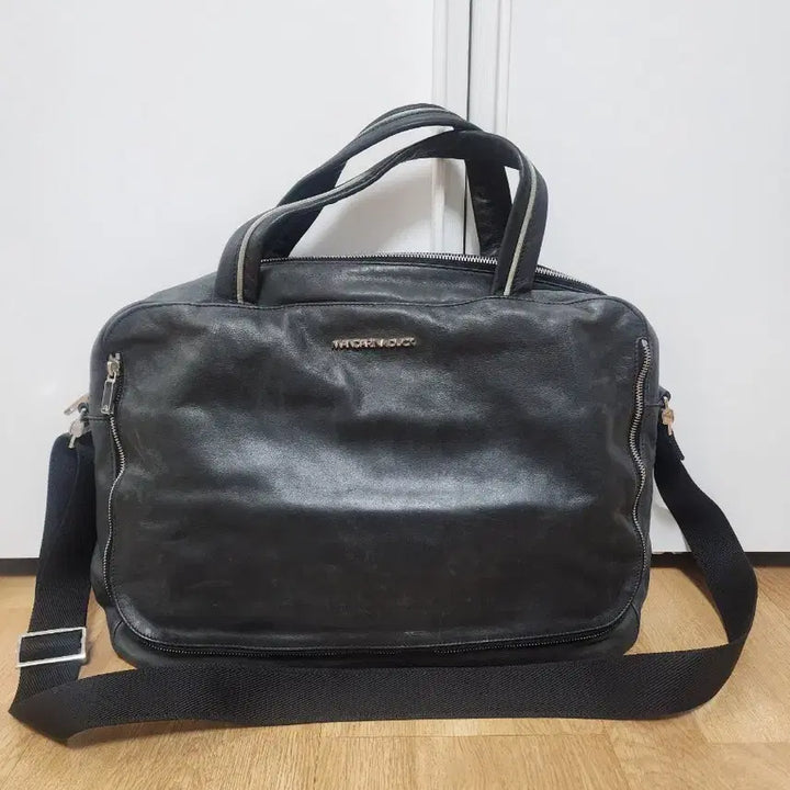 [SOLD OUT] 만다리나덕 블랙 가죽 서류가방