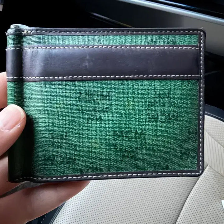[BUNJANG] MCM 카드 지갑 팝니다 / MCM 카드 지갑 팝니다