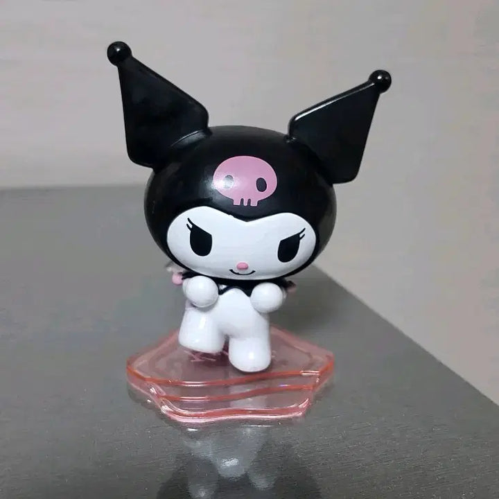 [BUNJANG] Kuromi Back to Back Camping Series Figure / (5월까지 할인)쿠로미 백투백 캠핑 시리즈 피규어