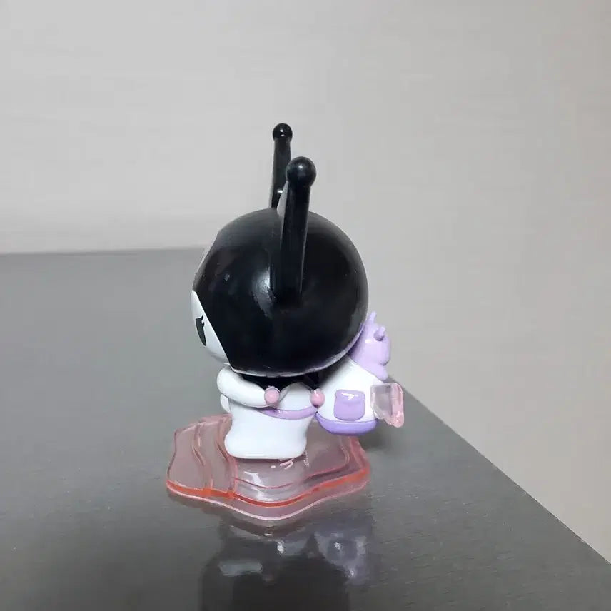 [BUNJANG] Kuromi Back to Back Camping Series Figure / (5월까지 할인)쿠로미 백투백 캠핑 시리즈 피규어