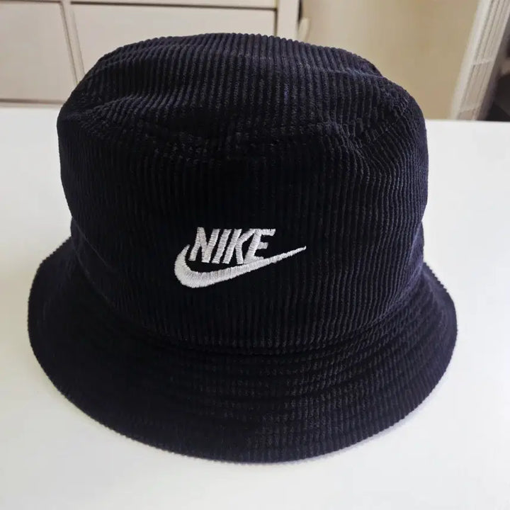 [BUNJANG] Nike Corduroy Bucket Hat / 나이키 코듀로이 버킷햇 M/L 블랙