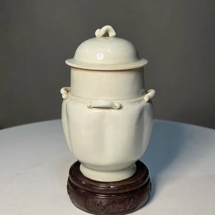 [BUNJANG] Joseon Dynasty White Porcelain Tea Caddy with Four Lug Handles / 송백자사계차엽관