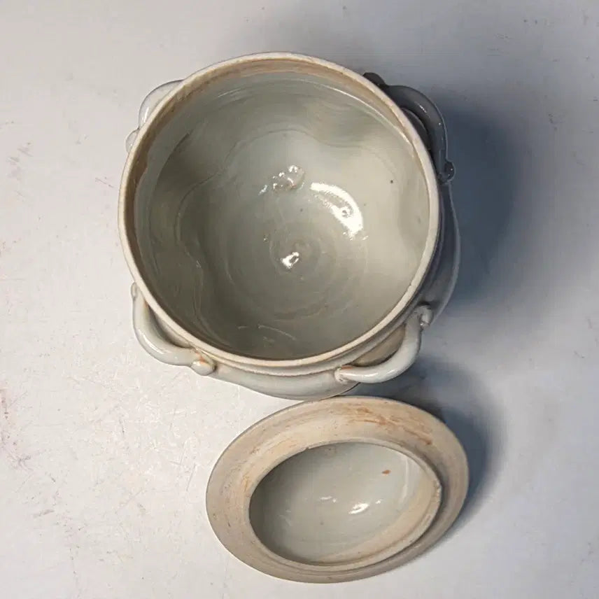 [BUNJANG] Joseon Dynasty White Porcelain Tea Caddy with Four Lug Handles / 송백자사계차엽관