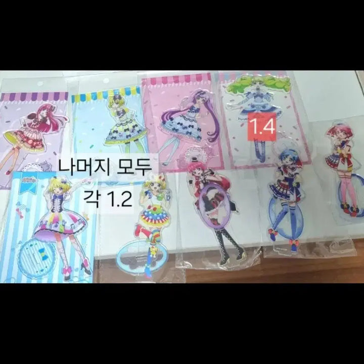 [BUNJANG] PriPara Official Acrylic Standee - Paruru Laala Mirei Sophie Dorothy Reona / 프리파라 중국 공식 아크릴 스탠드 파루루 라라 미래 소피 joyouth