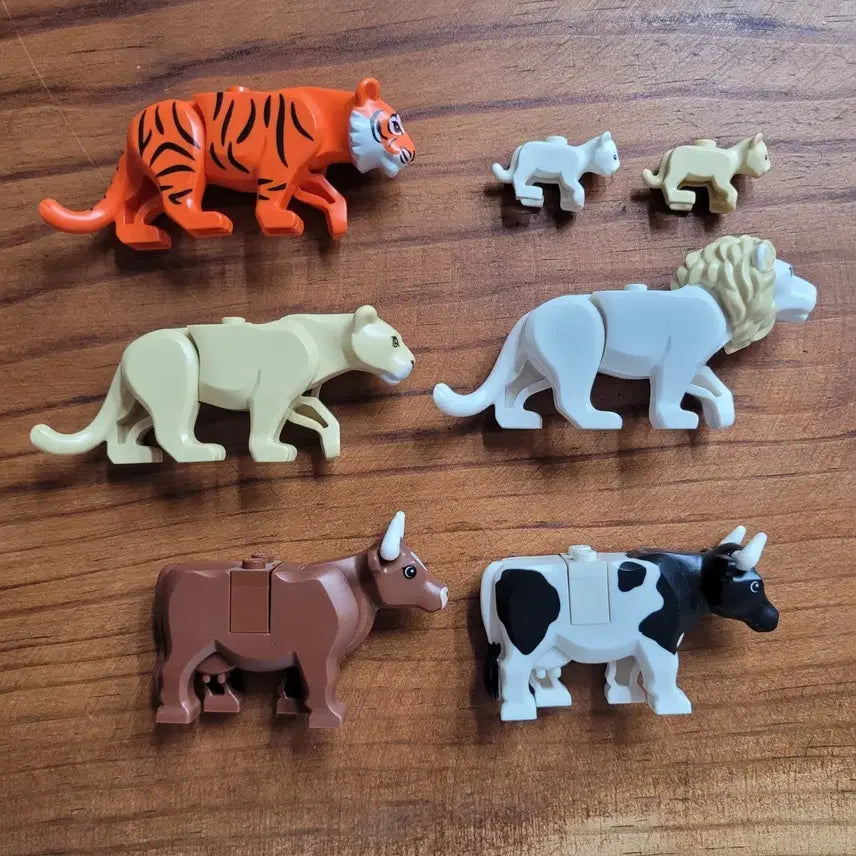 [BUNJANG] LEGO Authentic Lion Family, Tiger, Cow, Bull Animal Figures / 레고 정품 사자 가족, 호랑이, 젖소, 황소
