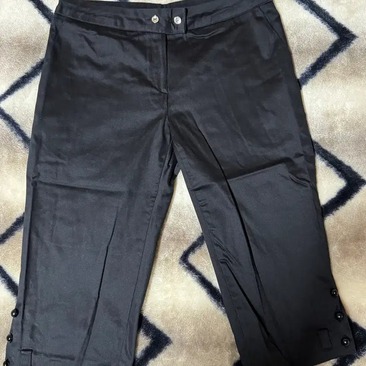 [SOLD OUT] 카프리 팬츠
