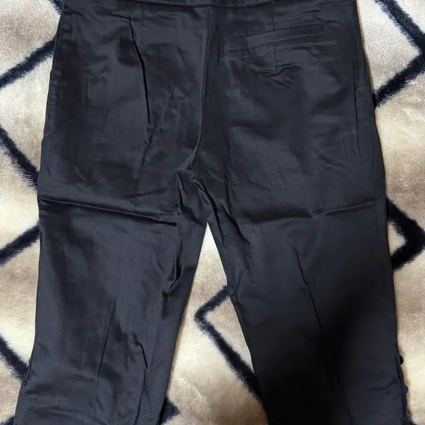 [SOLD OUT] 카프리 팬츠