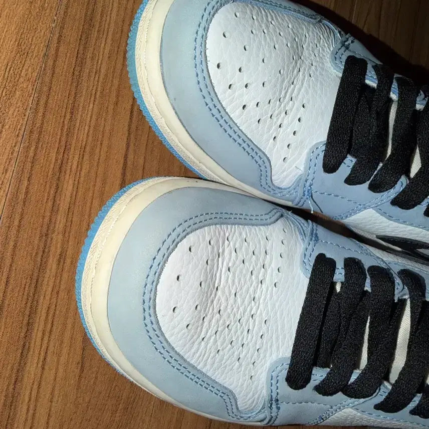 [BUNJANG] Nike Jordan 1 Retro High OG University Blue / 나이키 조던1 레트로 하이 OG 유니버시티 블루