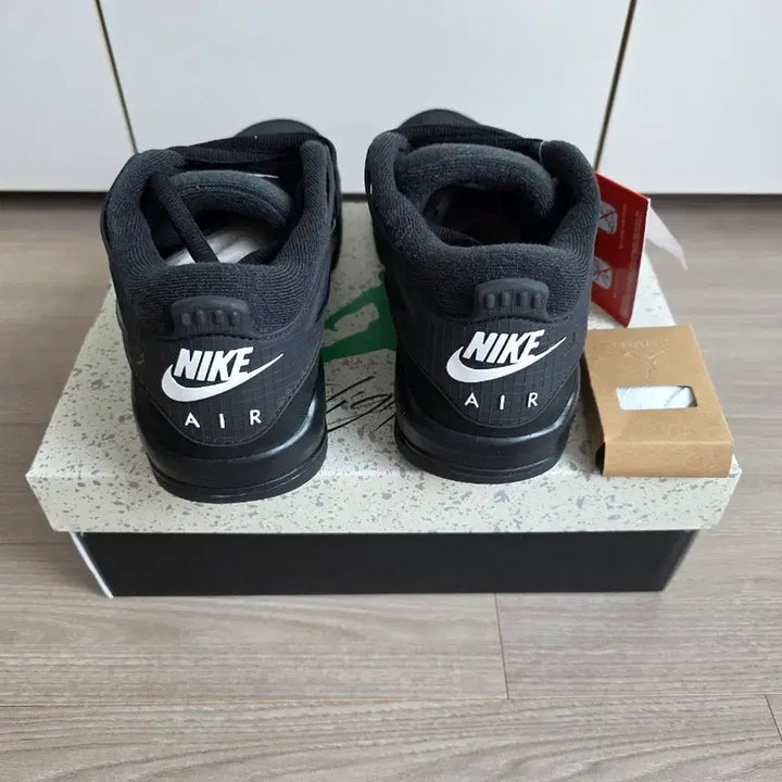 [BUNJANG] Nike Air Jordan 4 RM Black White / [260] 조던 4 RM 블랙 화이트