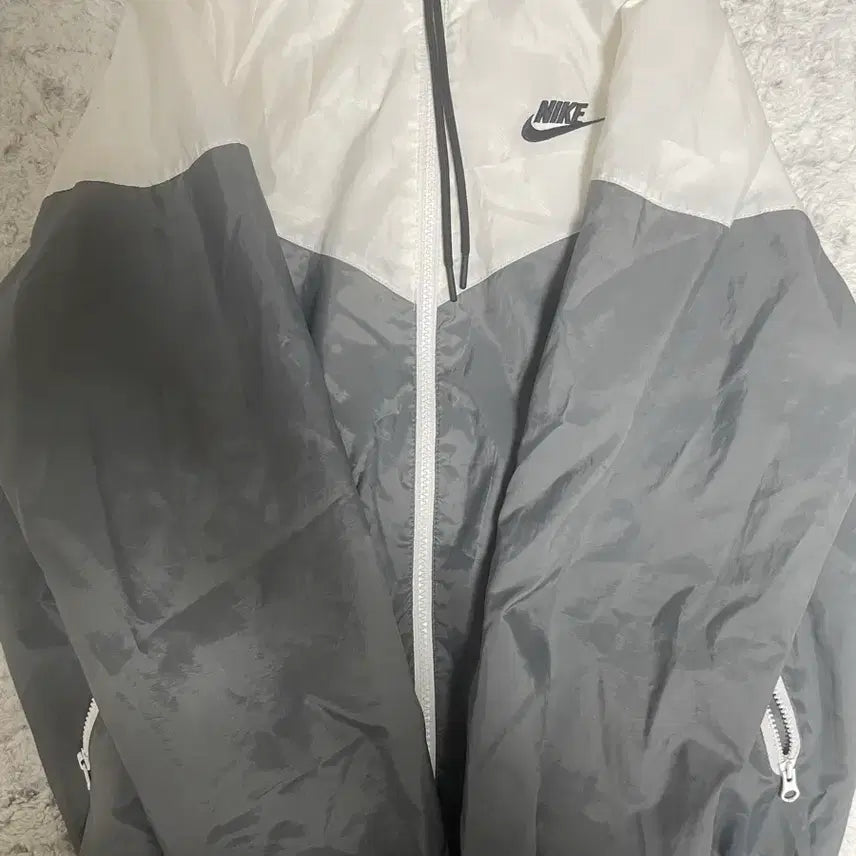 [SOLD OUT] 나이키 바람막이 S