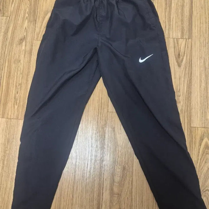[SOLD OUT] 나이키 우븐 런닝 롱팬츠 긴바지