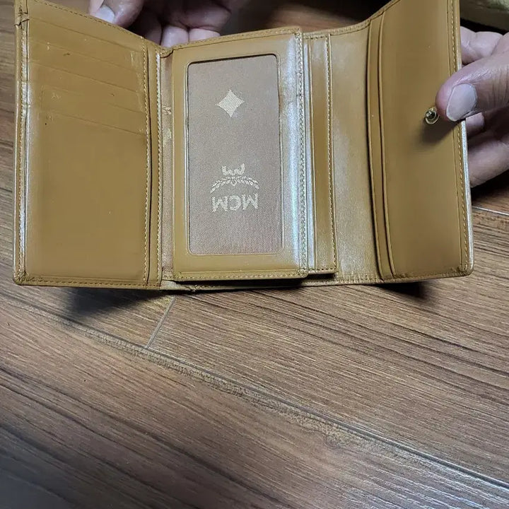 [BUNJANG] MCM Colorblock Bifold Wallet / MCM 반지갑 브라운 블랙 그린 배색