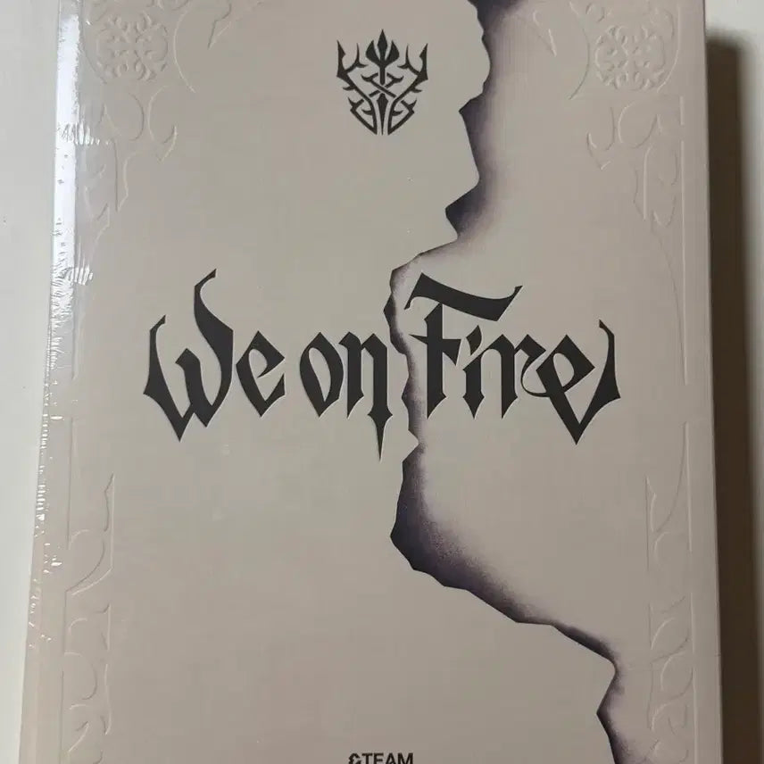 [BUNJANG] &amp;Team We On Fire Limited Version Album / (미개봉) 앤팀 위온파 리미티드 버전 &amp;team