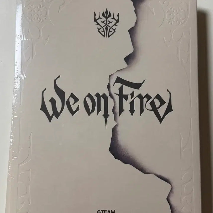 [BUNJANG] &amp;Team We On Fire Limited Version Album / (미개봉) 앤팀 위온파 리미티드 버전 &amp;team
