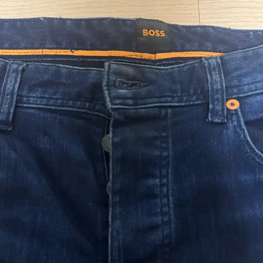 [BUNJANG] BOSS Slim Fit Navy Jeans / BOSS 슬림핏 네이비 청바지(표기34,35정도)