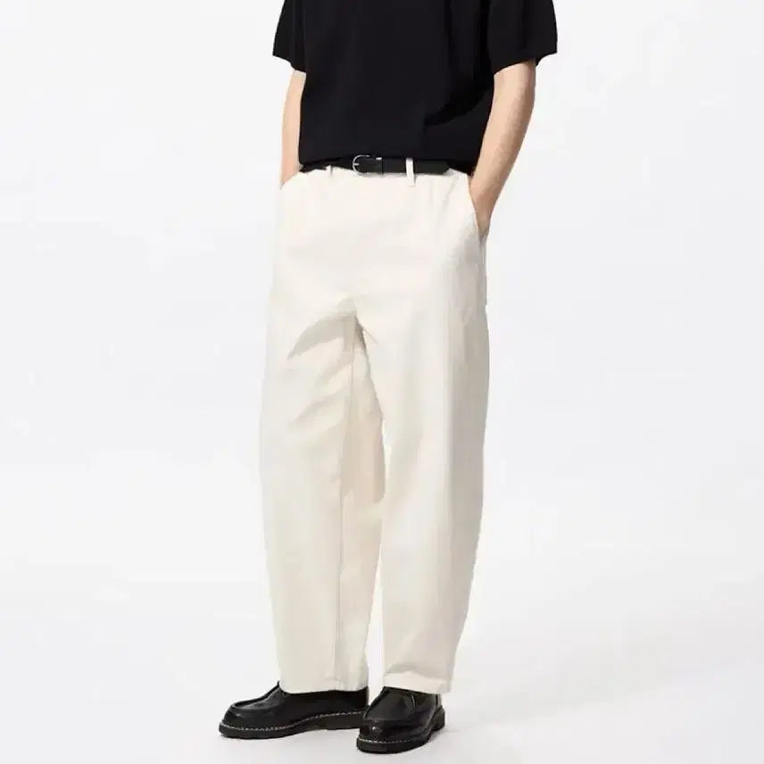 [BUNJANG] Uniqlo Wide Tapered Jeans Natural Color (Size M) / [M/30~34] 유니클로, 와이드 테이퍼드 진 / 네추럴컬러