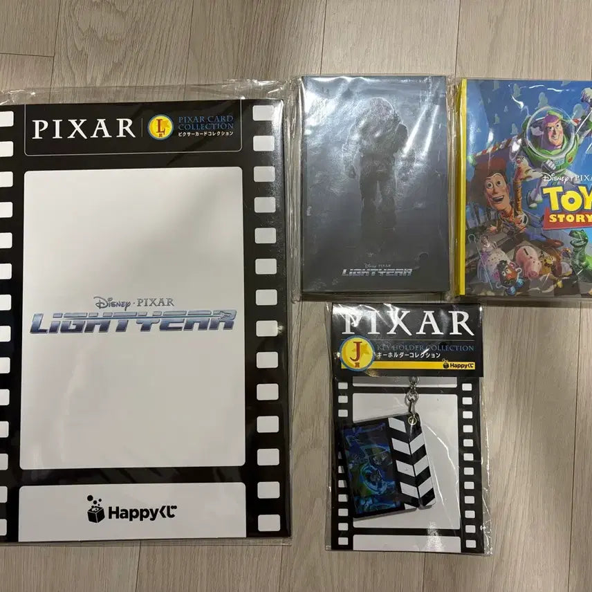 [BUNJANG] Pixar Happy Kuji 4-Set (Includes Prize I Postcard Book) - Sealed / 미개봉) 픽사 해피쿠지 4종세트 (I상 포스트카드북 포함)