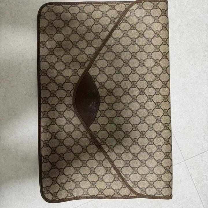 [BUNJANG] Gucci GG Supreme Vintage Clutch / 구찌 GG 슈프림 클러치