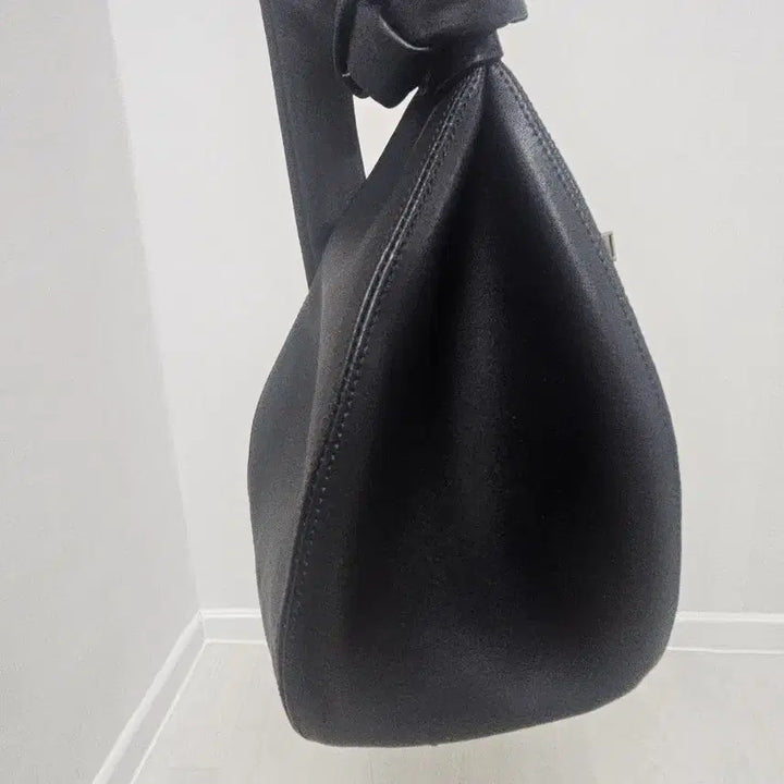 [BUNJANG] Whet Amphora Bag / 휘에트 암포라백