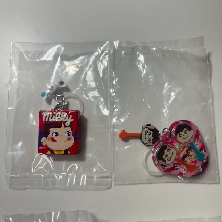 [SOLD OUT] 반다이 페코 &amp; 포코 가챠퐁 키링 페코짱 가챠