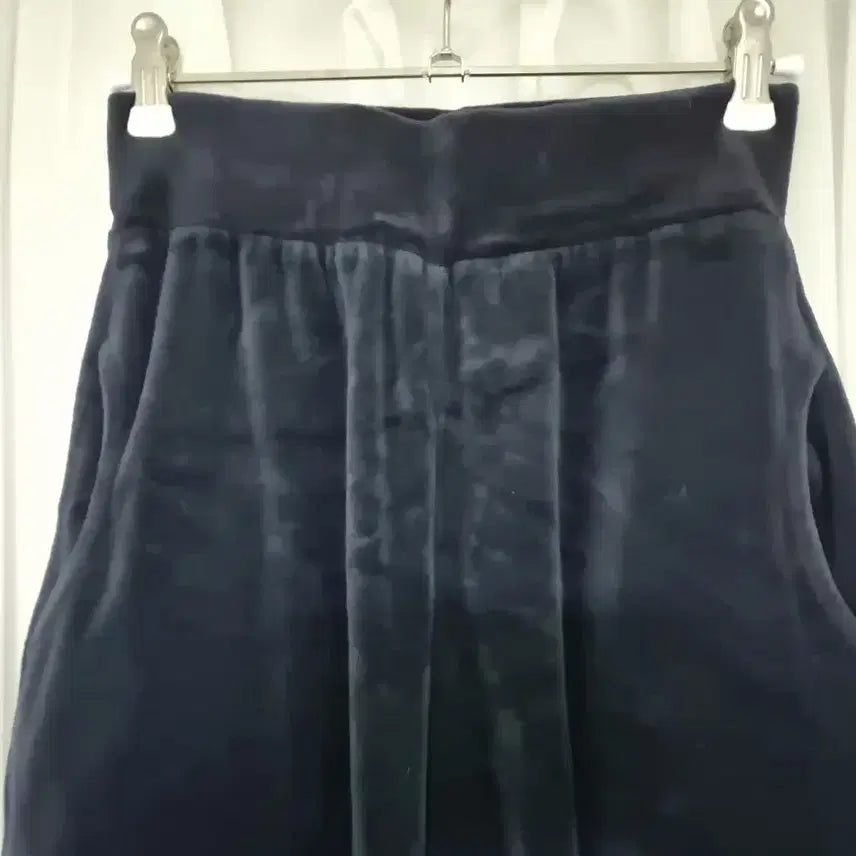 [BUNJANG] Hypnotic Velvet Wide Pants Navy / 히프나틱 벨벳 와이드 역대급 팬츠 네이비