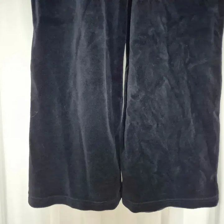 [BUNJANG] Hypnotic Velvet Wide Pants Navy / 히프나틱 벨벳 와이드 역대급 팬츠 네이비