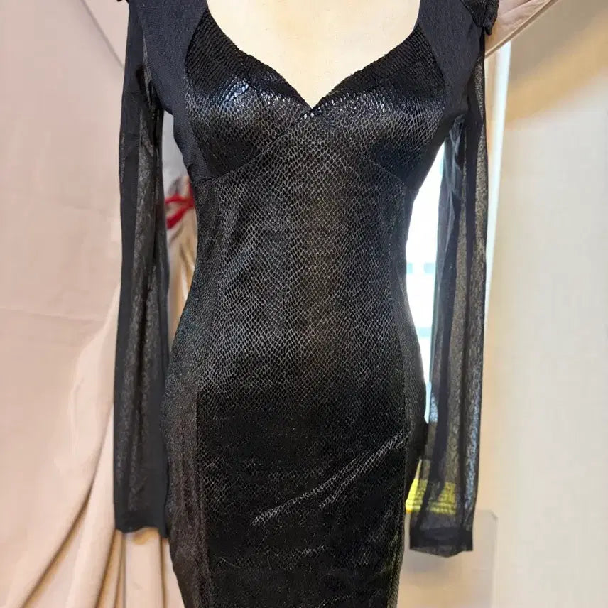 [BUNJANG] Black See-through Snake Print Long Sleeve Mini Dress / 블랙 시스루 뱀피 롱슬리브 미니 원피스S