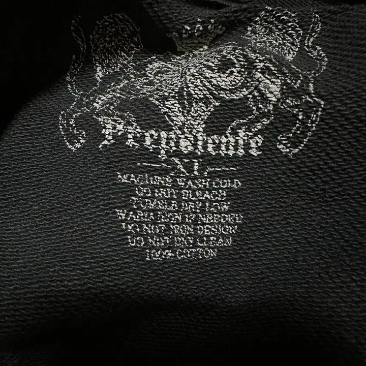 [BUNJANG] Prepotente Black Printing Hoodie Zip-up / Prepotente 블랙 프린팅 후드집업