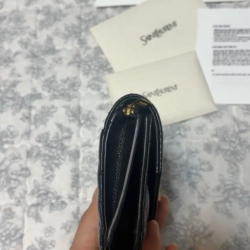[BUNJANG] Saint Laurent Matelasse Tri-Fold Wallet / 백화점정품,풀박스)생로랑 마틀라세 3단 반지갑