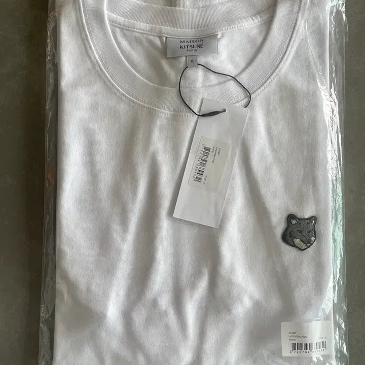 [BUNJANG] Maison Kitsuné Bold Fox Head Patch T-Shirt White / 메종 키츠네 볼드 폭스 헤드 패치 컴포트 티셔츠 화이트 [XL,XXL]