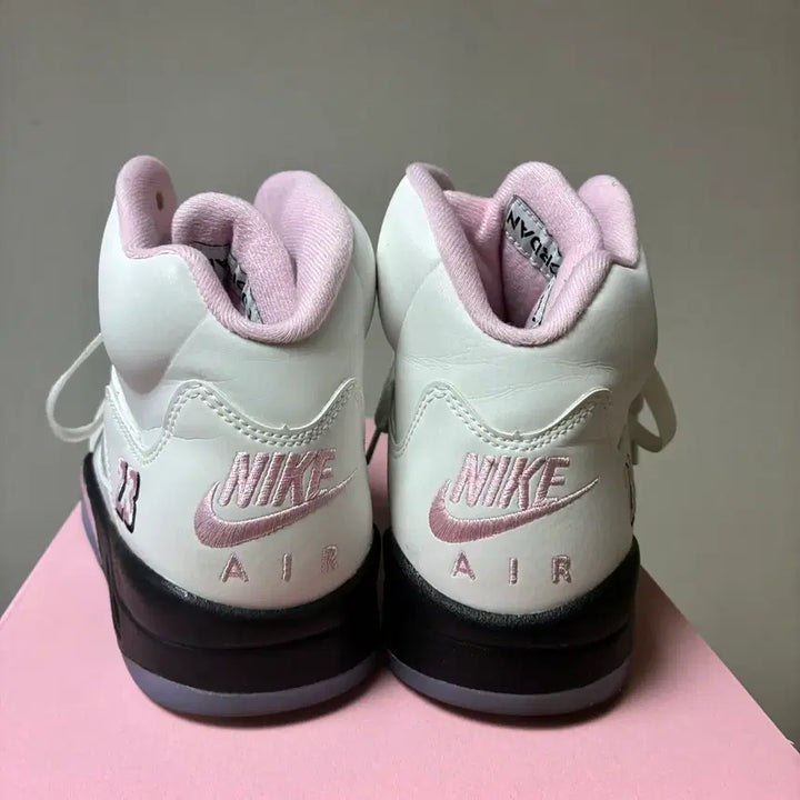 [SOLD OUT] [260]나이키 에어 조던 5 레트로 화이트/핑크