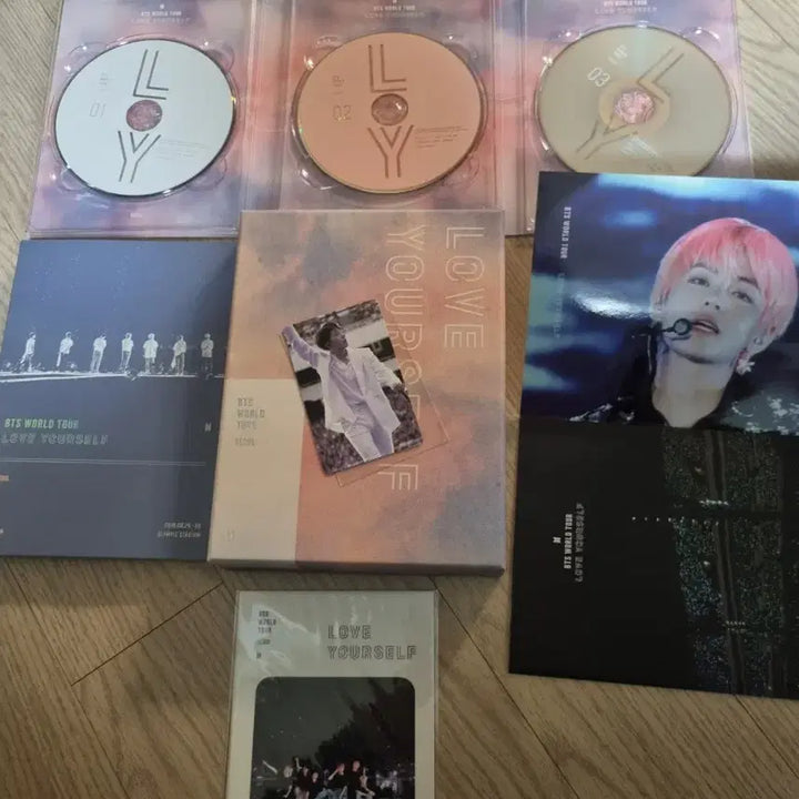 [BUNJANG] BTS J-HOPE Love Yourself in Seoul DVD Bundle Set / 방탄 럽셀서울 dvd 호석 포카포함 풀셋양도.  bts  J-HOPE